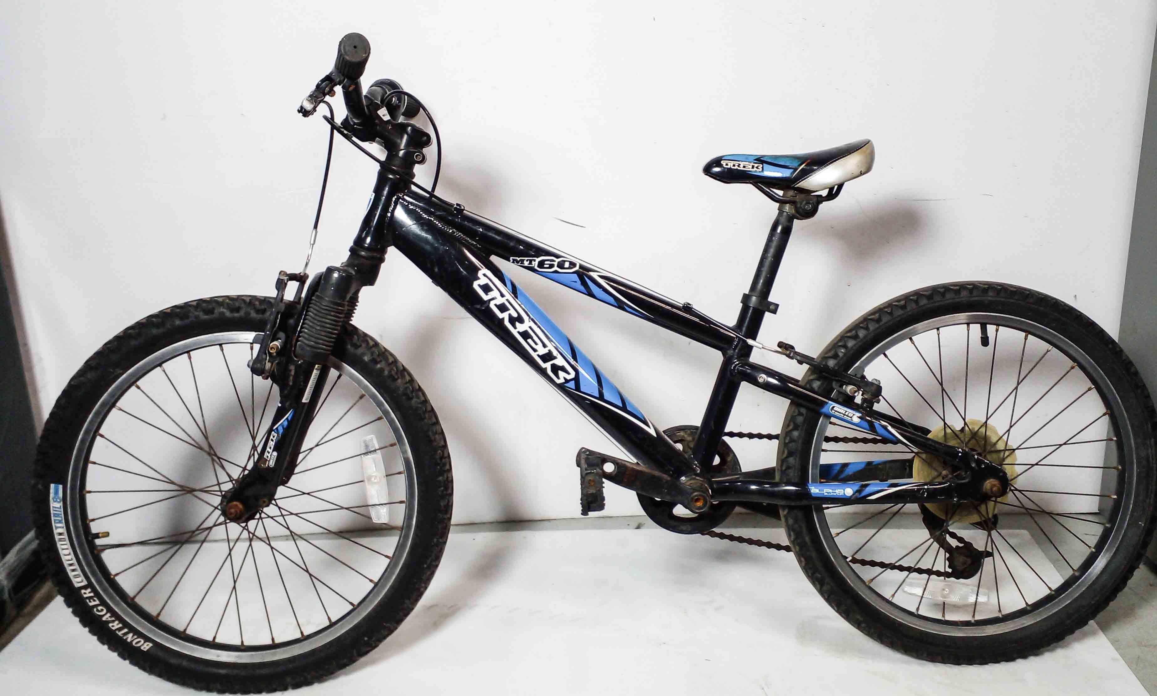 Bicicleta TREK modelo MT60 rodado 20. Con cambios y amortiguaci n