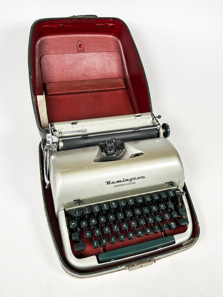 VENTA Máquina de escribir Olivetti Lettera 25 Beige, vintage, con