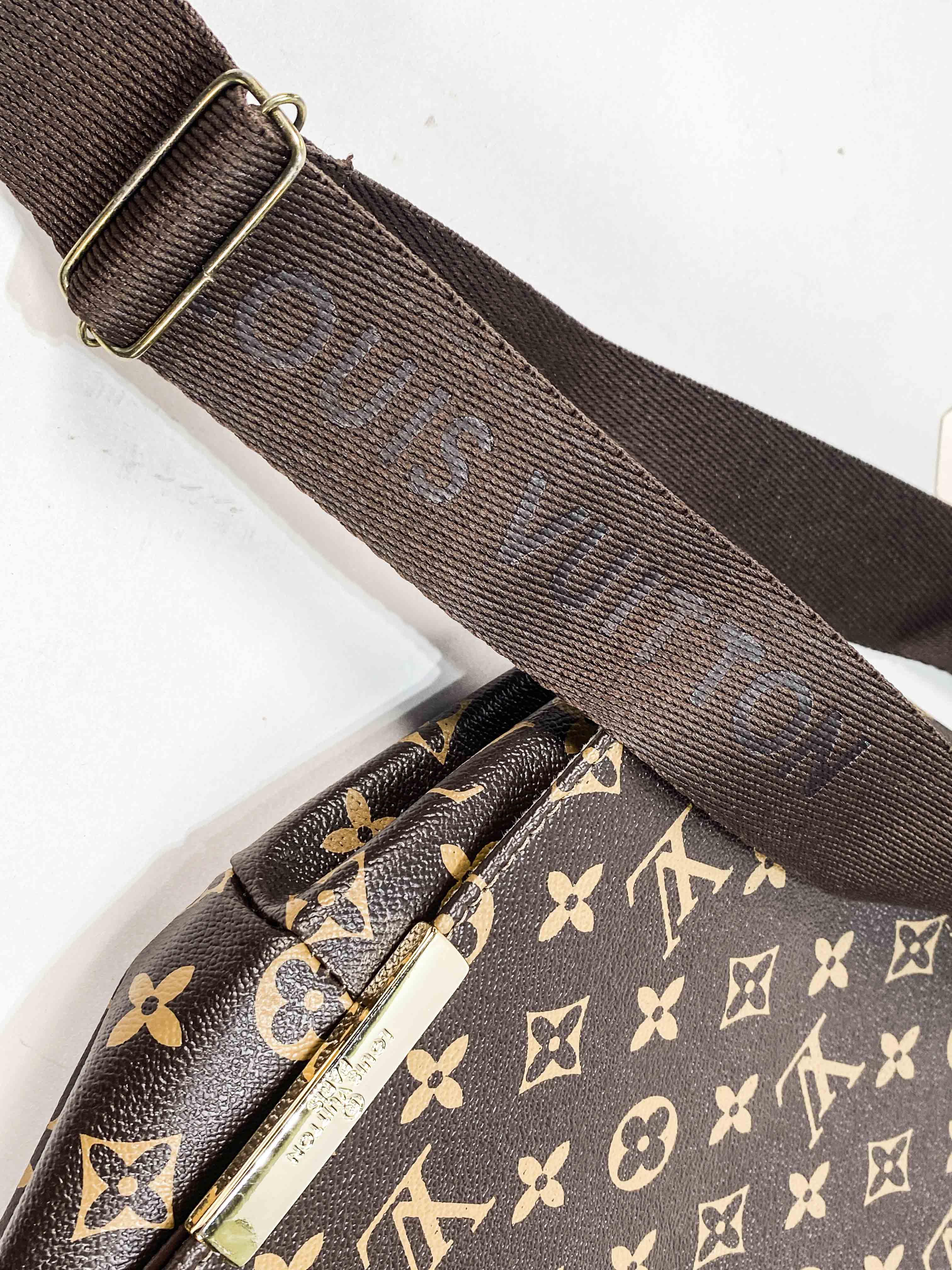 Hebilla Louis Vuitton LV Dorada